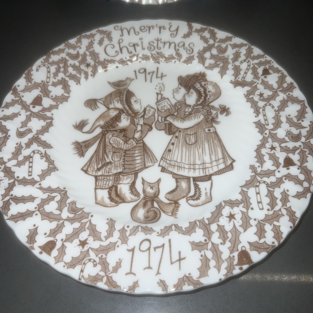 2-NEW-Royal Crownford Merry Christmas Holiday 1974 & 1978 Staffordshire England